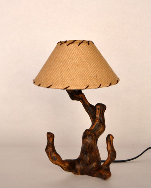 LS-15-103-lampara-sobremesa-madera-rustica